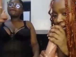Juicyfire nude on live sex chat