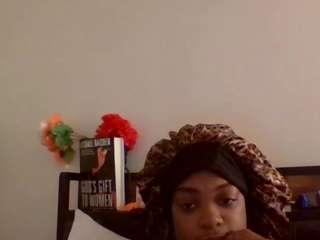 KandiKoatedd nude on live sex chat