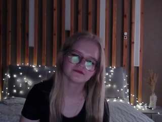 NinoGrace nude on live sex chat