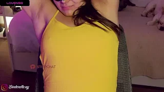 nylaahh-1 naked strip on webcam for live sex chat