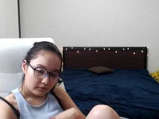 SamouMin nude on live sex chat