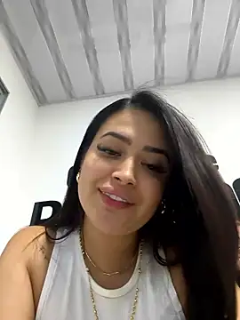 Sara_fun naked strip on webcam for live sex chat