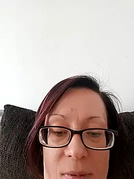 Anastasia-Kahtleen naked strip on webcam for live sex chat