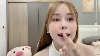 ANNA102 naked strip on webcam for live sex chat