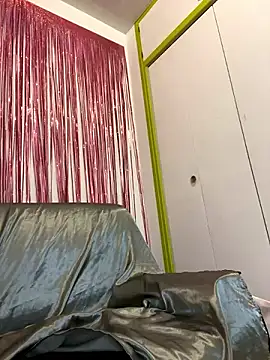 Daisy_Michto_Officiel naked strip on webcam for live sex chat