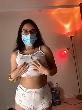 jAsMinE678 naked strip on webcam for live sex chat