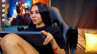 JennSanz nude on live sex chat