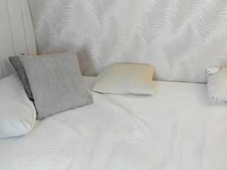 Julycorreax nude on live sex chat