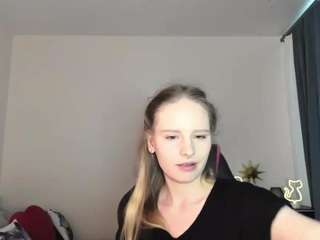 KimmKisss nude on live sex chat