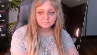 Lilian-shy nude on live sex chat