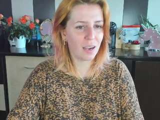 MaddySmithss nude on live sex chat