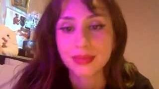 OhHoneyYesPlz nude on live sex chat
