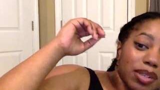 Queen Burgs nude on live sex chat