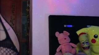 QueenLamia nude on live sex chat