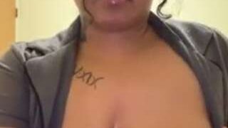 Sexyyforeignn nude on live sex chat