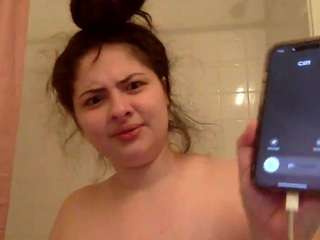 Thick_gurl101 nude on live sex chat