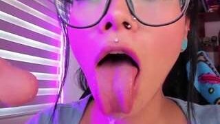 Alice-rausing nude on live sex chat