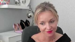 AliciaGoddess85 nude on live sex chat