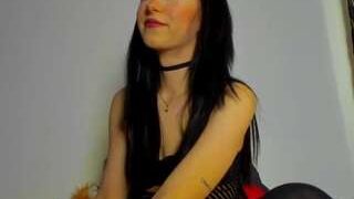 Angellinna22 nude on live sex chat