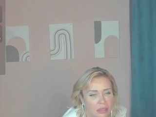 JenniferStonn nude on live sex chat
