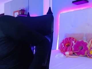 Lenna-redrose nude on live sex chat