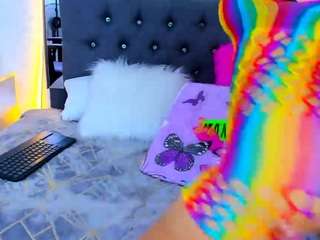 Saraa-smiitth nude on live sex chat