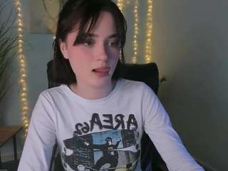 Vicky-lucky1 nude on live sex chat
