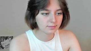 Alice-white-fairy nude on live sex chat
