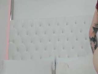 Caseykisses nude on live sex chat