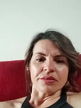 deadelia naked strip on webcam for live sex chat