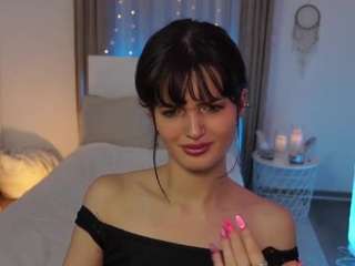 EmmaaSnow nude on live sex chat