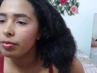 EmmyBeauty nude on live sex chat