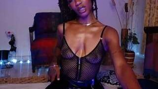 Fentydiamond nude on live sex chat