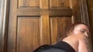 Goldengirl44 nude on live sex chat