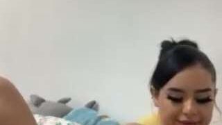 Icyyy nude on live sex chat