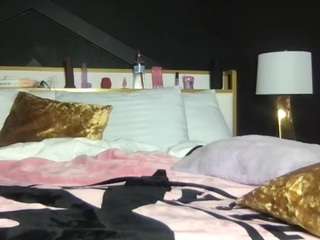 Jadee B. nude on live sex chat
