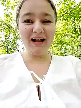 JaniceBoobs naked strip on webcam for live sex chat