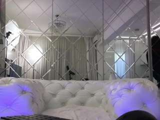 KimiBrowny nude on live sex chat