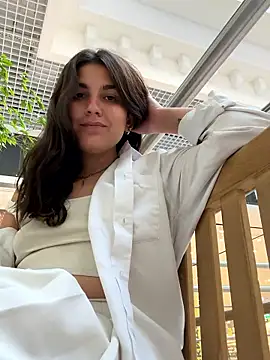 Lila_Stich naked strip on webcam for live sex chat