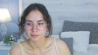 MadelineAdams nude on live sex chat