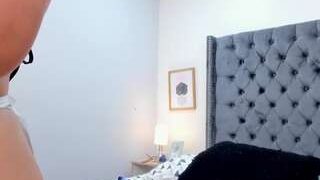 Nicolle nude on live sex chat