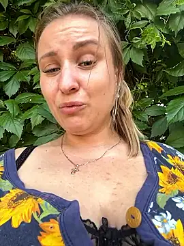 OlgaBuzzz naked strip on webcam for live sex chat
