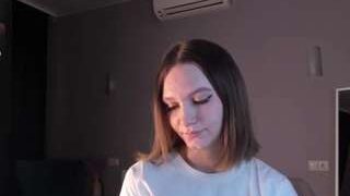 SaraWin nude on live sex chat