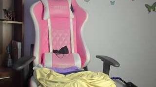 Sophie-collins13 nude on live sex chat