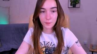 Vikky-dreams nude on live sex chat