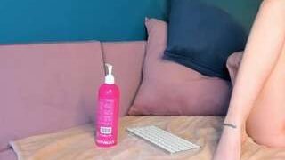 Yourkittys nude on live sex chat