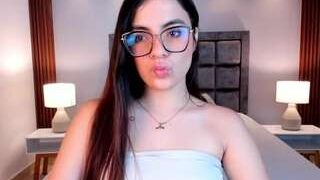 Ariana-Lhewis nude on live sex chat