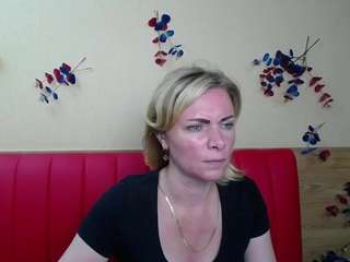 EvaSeyv nude on live sex chat