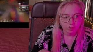 FrizenSurreals nude on live sex chat