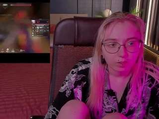FrizenSurreals nude on live sex chat